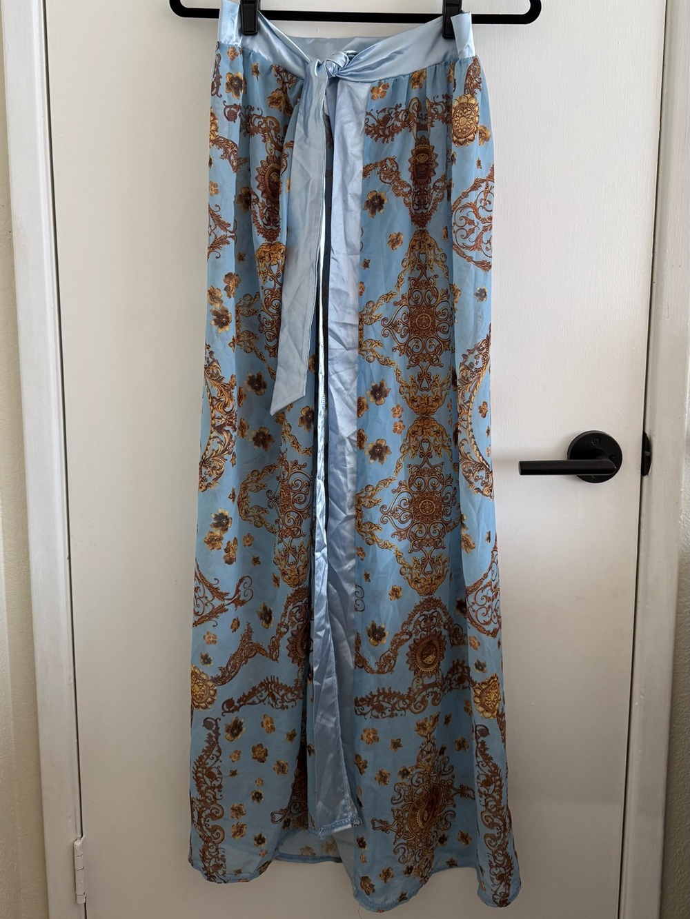 Boohoo Maxi Sarong Light Blue & Gold Italian Baroque Print with Satin Tie Wrap